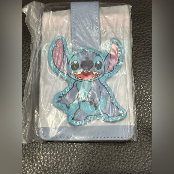 NWT Buckle-Down Disney’s Stitch Cardholder ID wallet - Picture 4 of 5